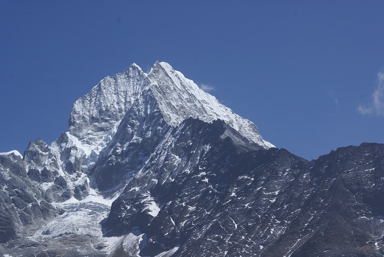 Thamserku